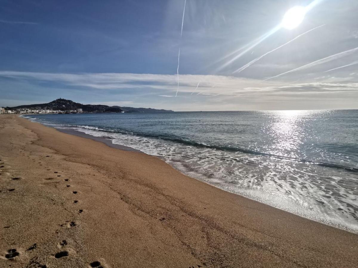 Apartment Near The Sea In Blanes Ngoại thất bức ảnh